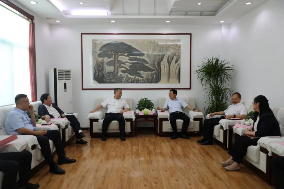 山東農(nóng)業(yè)集團(tuán)黨委書記、董事長張傳洪一行到訪山東水設(shè)
